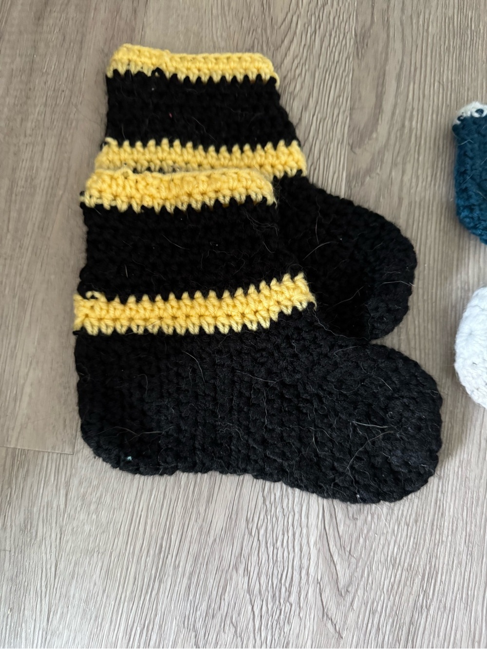 Handmade crocheted slippers - Picture 2 of 3